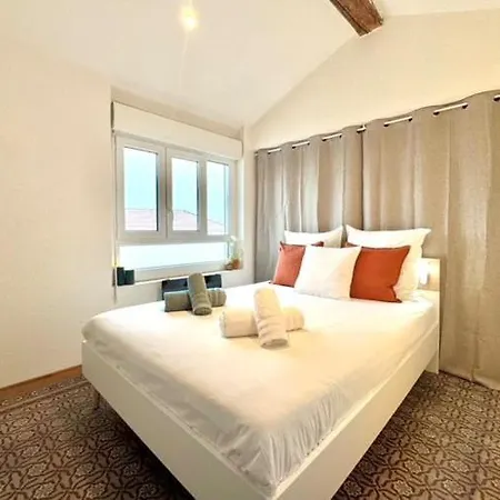 Le Cocon Celeste - D'exception - Vue Sur Les Alpes - Centre-ville - Gare A 1 Min *