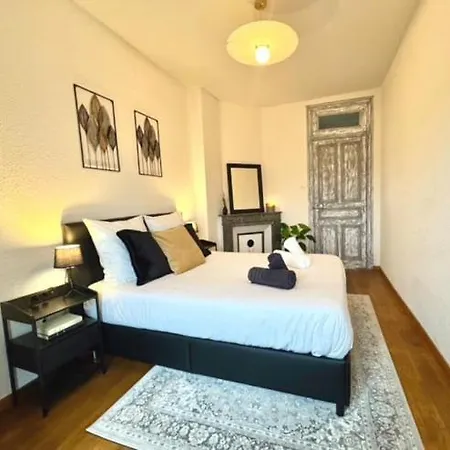 Le Cocon Céleste - D'exception - Vue Sur Les Alpes - Centre-ville - Gare à 1 Min *